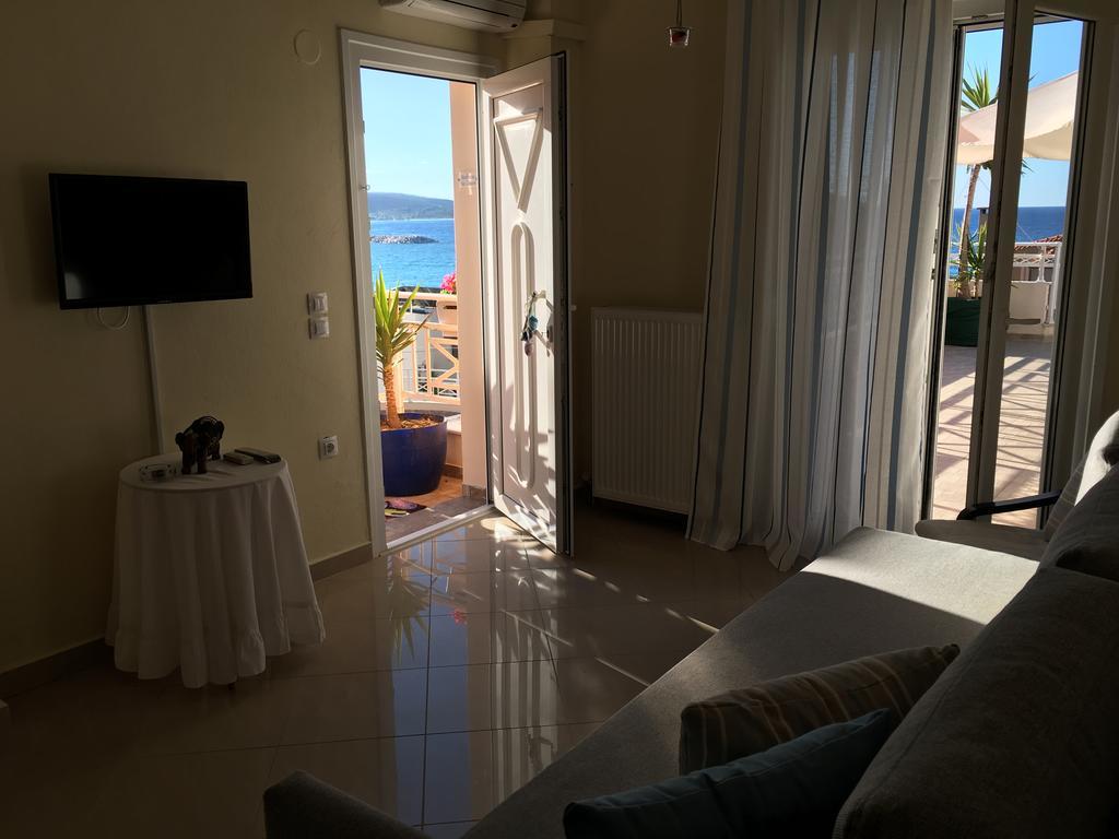 Appartement Gorgona Di Thassos à Limenaria  Extérieur photo